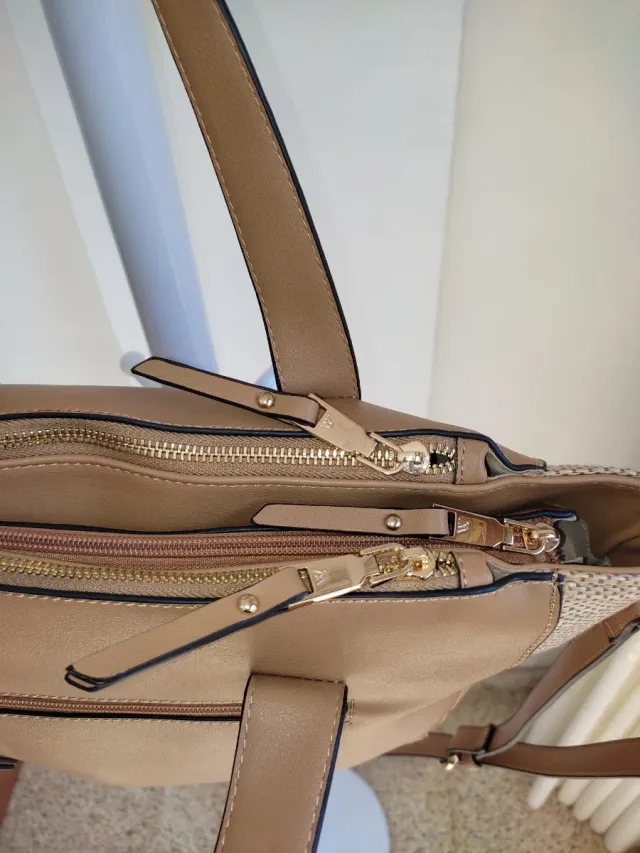 Bolso Parfois Beige y Dorado