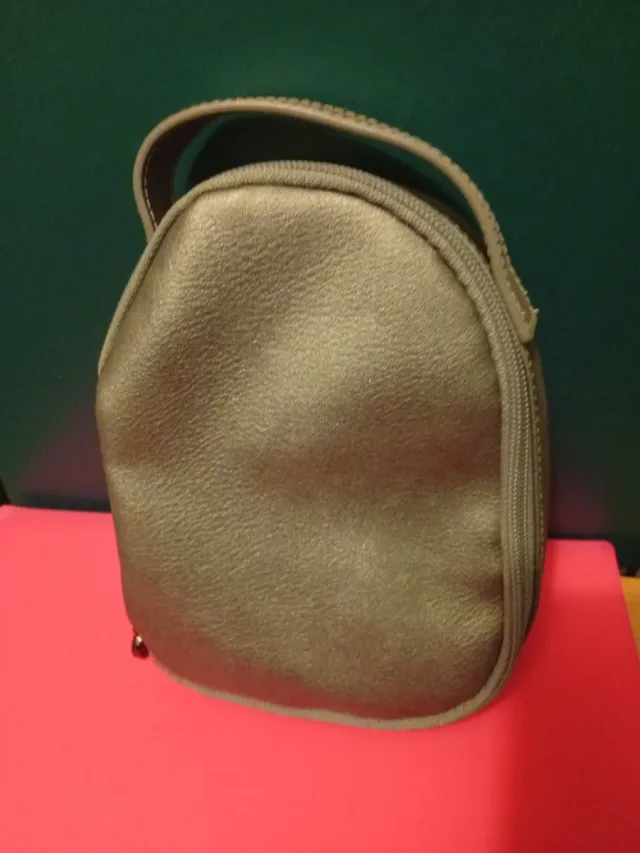 Neceser Bvlgari gris brillante