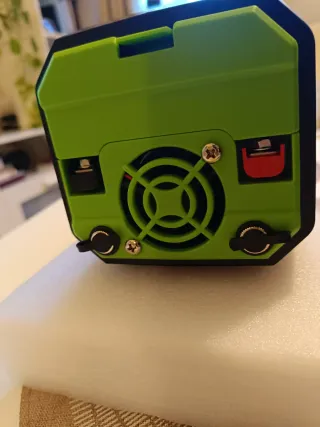 Inversor de Corriente 12V a 220V Portátil nuevo