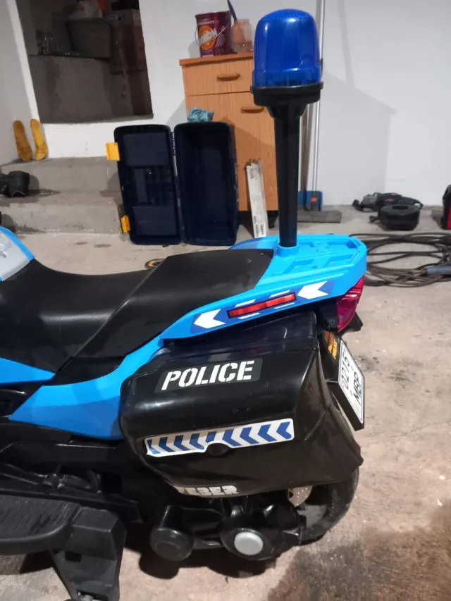Moto Policia Eléctrica Infantil Azul