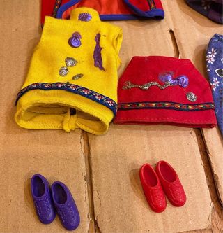 13 Pezzi Barbie Benetton Abbigliamento e accessori