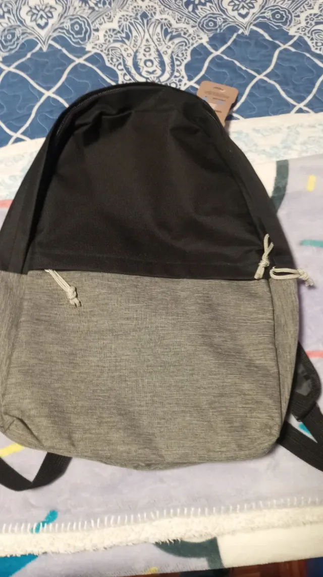 Mochila Mer Negra y Gris Eco-friendly