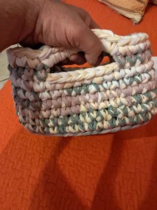 Borsetta fatta a mano