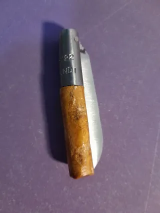 Herramienta Taramundi con mango de madera