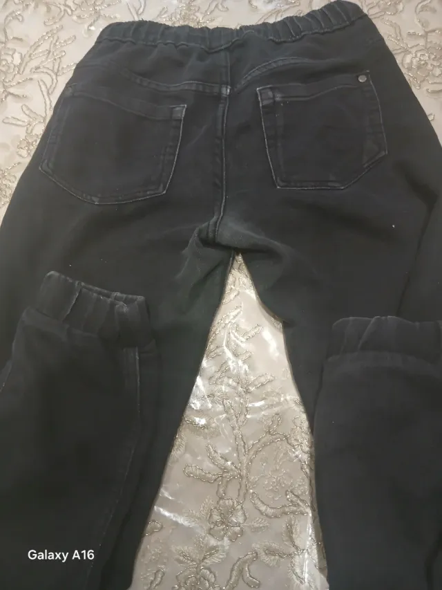 Pantalones negros para hombre