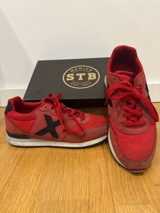 Zapatillas Munich Dash T41 Rojas y Negras