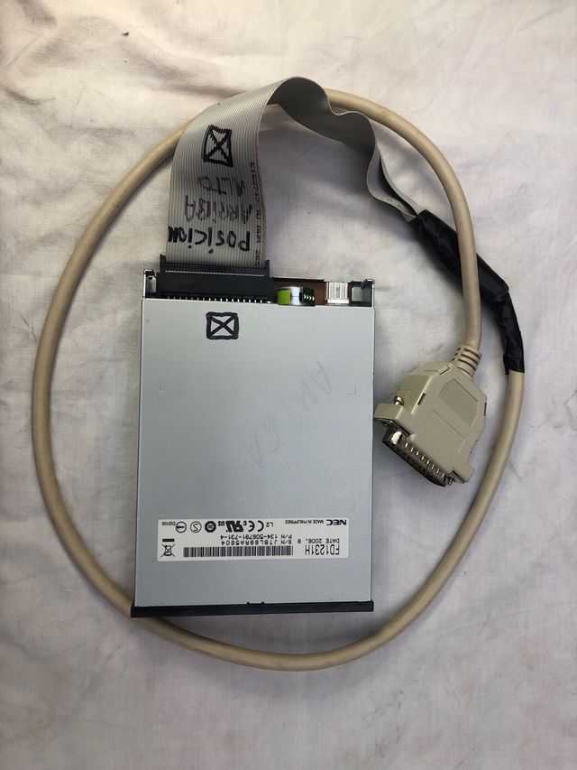 Disquetera NEC FD1231H para grabar Amiga ADF en PC