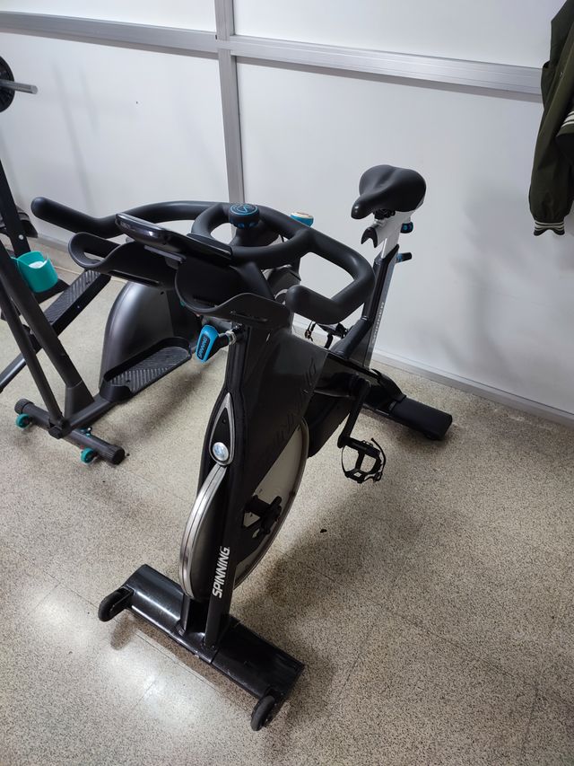 Bicicleta Spinning Precor Chrono Power