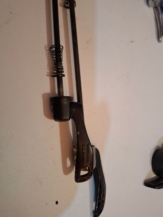 Cierres Rápidos Shimano para Bicicleta
