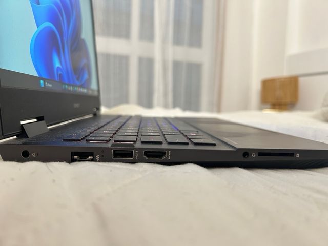 HP Omen 15-en1010ns Gaming Laptop