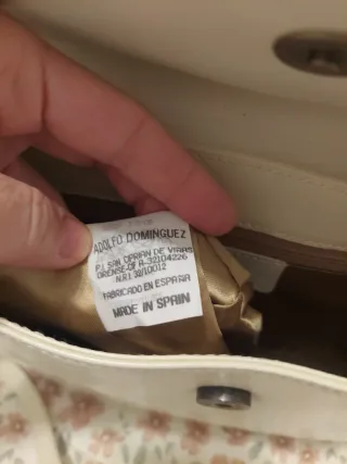 Bolso blanco 100% piel de Adolfo Domínguez