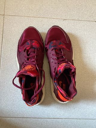 Tenis Nike Air Huarache Morado/Rojo