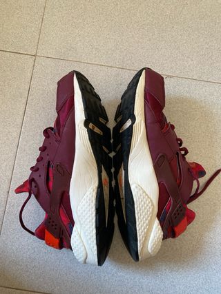 Tenis Nike Air Huarache Morado/Rojo