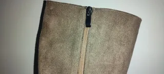 Botas altas marrones con cremallera