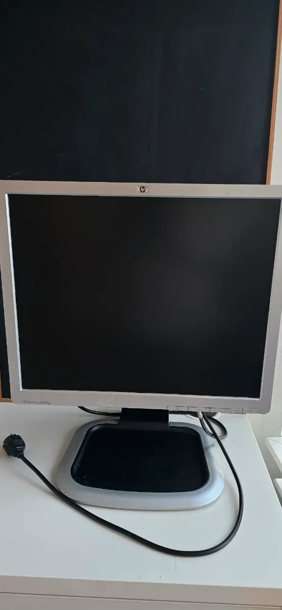 Monitor HP 19"