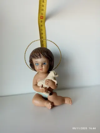 Niño Jesús con cordero de dios arte nuevo Olot