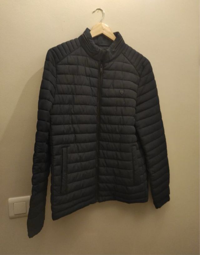 Lote: Chaqueta, camiseta  Silbon y camiseta Adidas