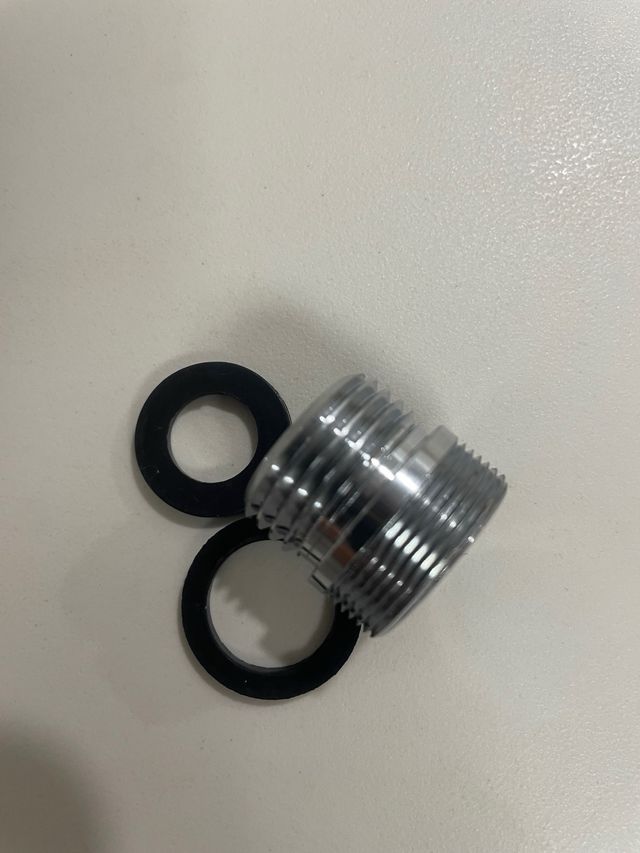 Adaptador grifo M22 macho a 1/2 macho