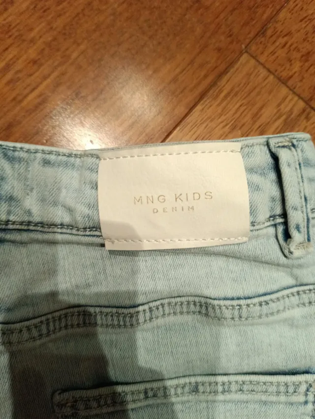 Pantalones cortos vaqueros niña claros