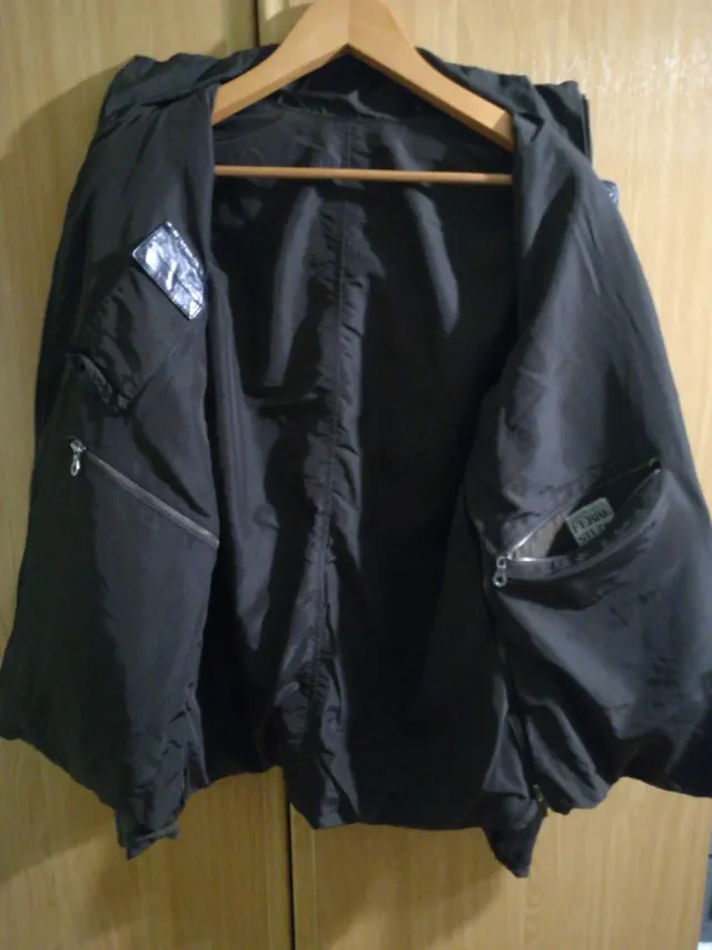 Chaqueta de piel negra reversible