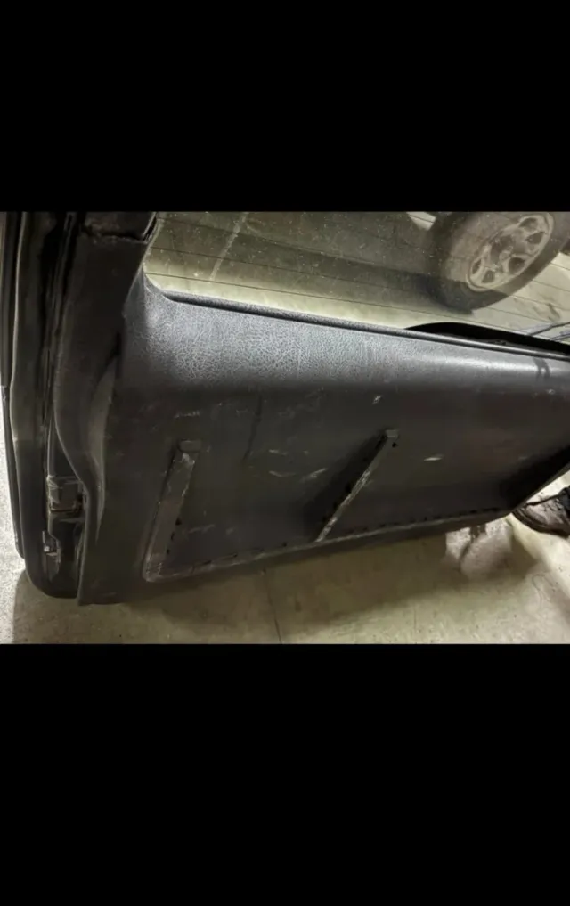 Portón Trasero Nissan Terrano 2