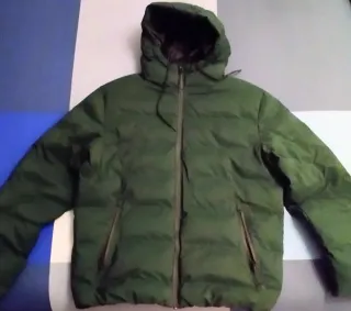 !!! BAJADA DE PRECIO!!! Parka verde con capucha