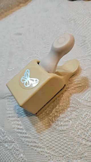 Troqueladora Martha Stewart Crafts Mariposa