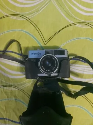 Cámara Minolta Hi-Matic F Vintage