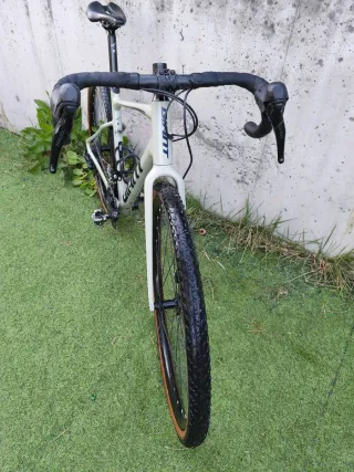 Bici Giant Revolt 1 Talla M 2021
