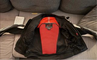 Conjunto 2 piezas moto Alpinestars piel