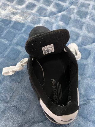 Zapatos Adidas Campus Negros y Blancos