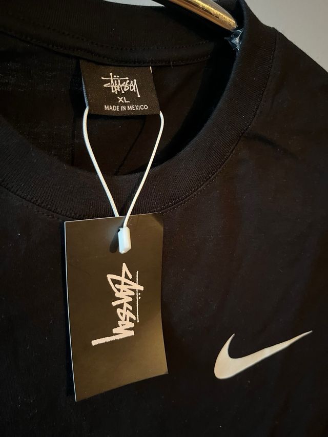 Camiseta Nike x Stussy Negra Edición Limitada