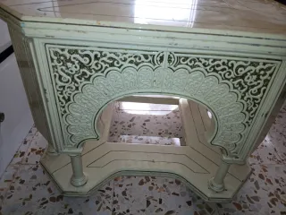 Mesa árabe o india octogonal