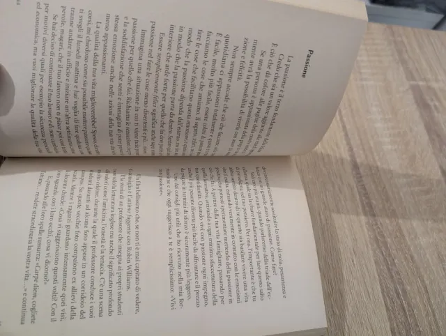 Semplicemente felice. Migliora la tua vita subi...