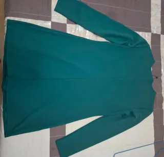 Vestido verde manga larga talla M