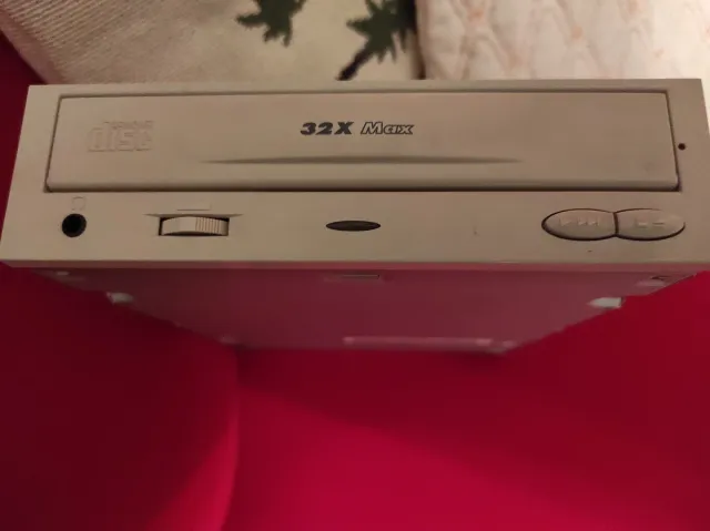 Lector CD 32X Max Beige