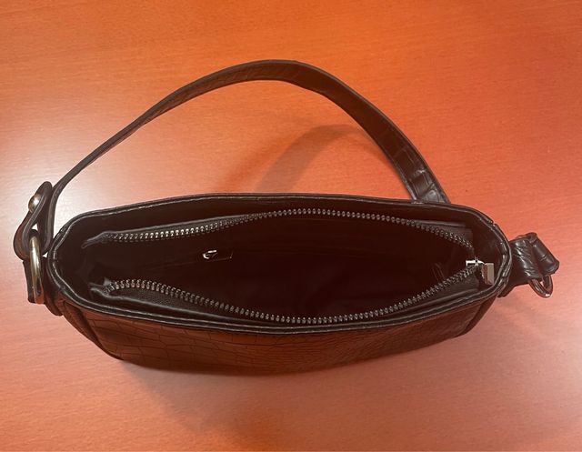 Bolso negro pequeño hombro elegante