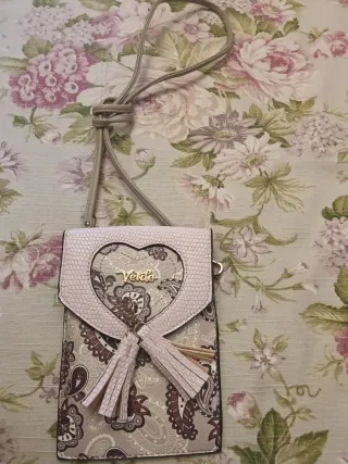 BOLSO BANDOLERA ESTAMPADO.NUEVO SIN ETIQUETAS