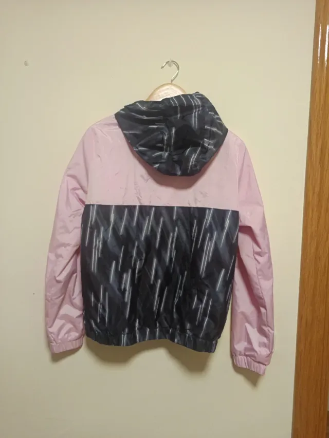 Chubasquero running rosa y negro