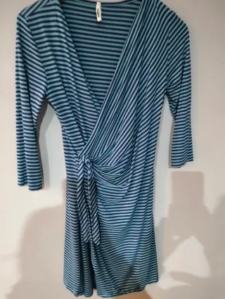 Vestido cruzado de rayas