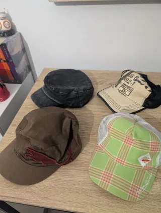 Cappelli vintage misti