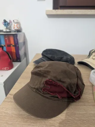 Cappelli vintage misti