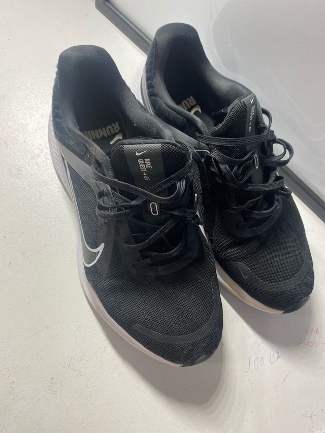Zapatillas Nike Quest 5 Negras