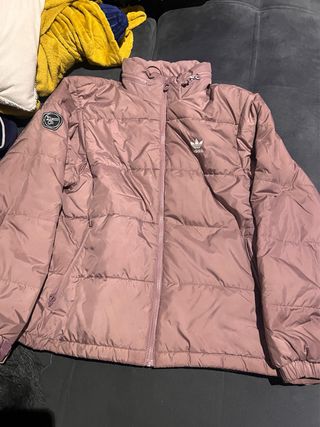 Chaqueta Adidas acolchada rosa