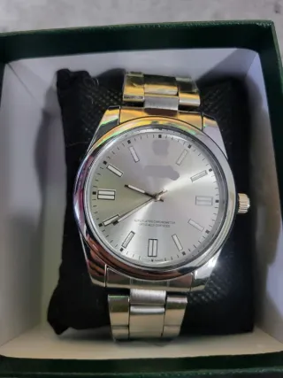 Reloj quartz con caja