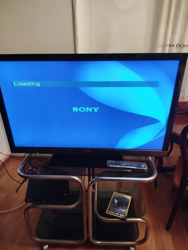 Televisor 40" Sony Bravia KDL 40EX710