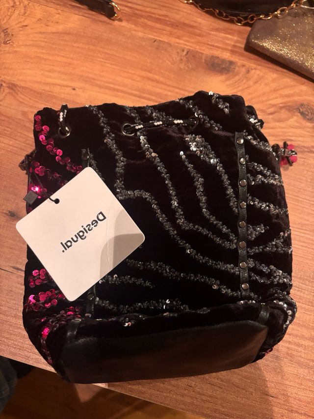 Bolso Desigual Negro y Rosa con Lentejuelas