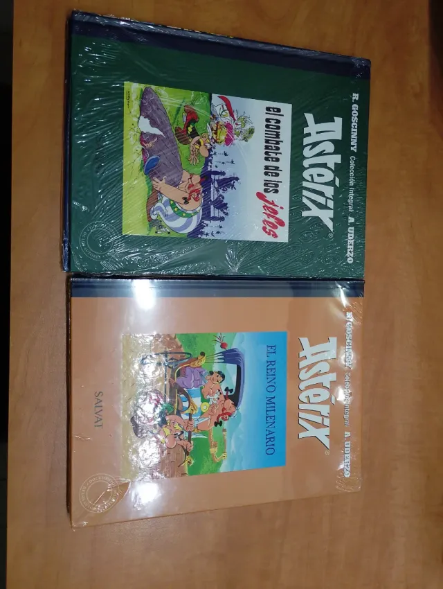 Lote 4 libros "Astérix" (Salvat; 2024-2025)