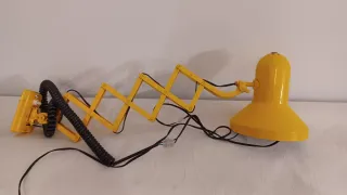 Lámpara Tijera Escandinava Amarilla