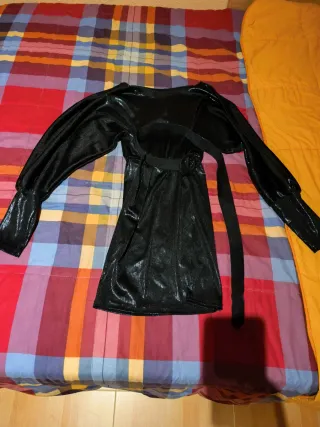 Vestido negro fiestas,no tiene marca